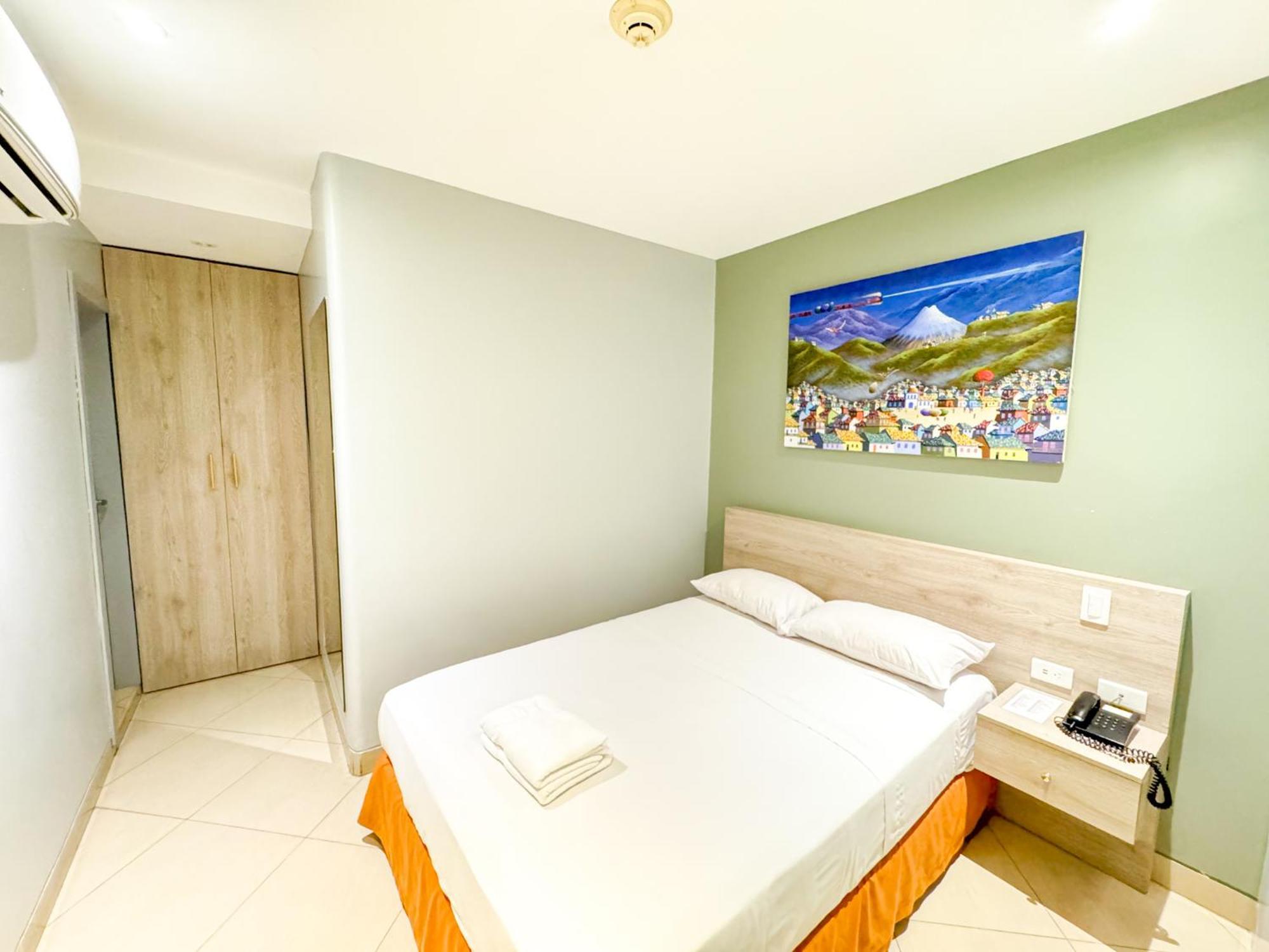 Gh Sander Hotel グアヤキル エクステリア 写真